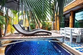 4poolvillas