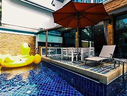 4poolvillas