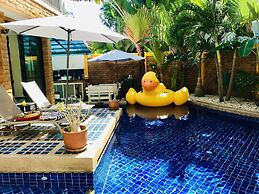 4poolvillas