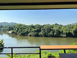 Kwainoy Riverpark & Resort