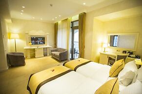 Colosseum Marina Hotel