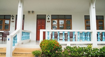 Weekender Bungalow