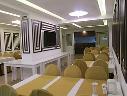 Hotel Kit Tur