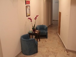 Hotel Kit Tur