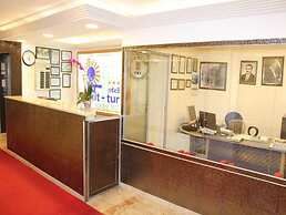 Hotel Kit Tur