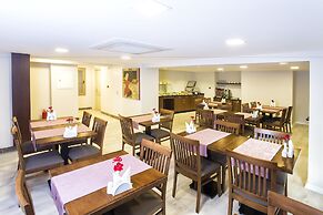 Perla Arya Hotel