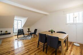 Comfortable and Trendy Lisbon Apartment