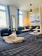 Feldhouse