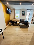 Feldhouse