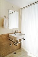 Hotel Yash Regency