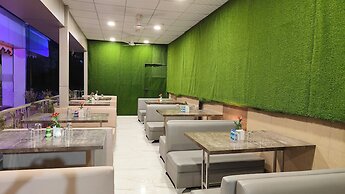 Hotel Yog Palace