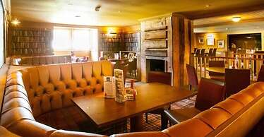 Moffat Manor Holiday Resort
