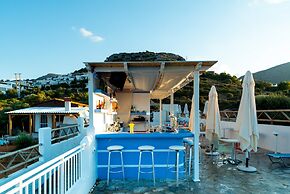 Okirroi Villas
