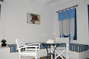 Okirroi Villas