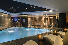 ICON Hotel
