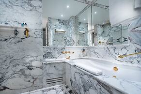 Alvear Icon Hotel