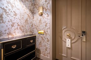 Alvear Icon Hotel
