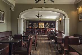 An Chúirt Hotel