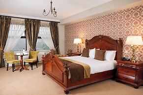 An Chúirt Hotel