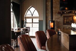 An Chúirt Hotel
