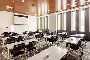 Residence & Conference Centre Toronto Downtown George Brown Polytechni