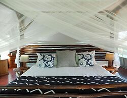 Muweti Bush Lodge