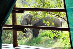 Muweti Bush Lodge