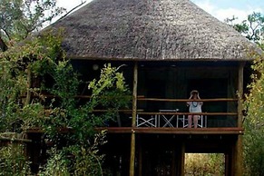Muweti Bush Lodge