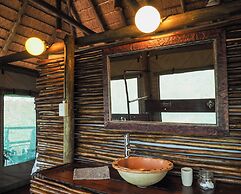 Muweti Bush Lodge