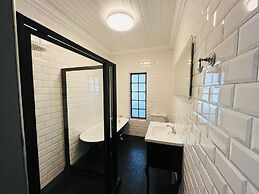 The Halfway House Hotel