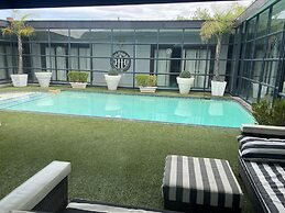 The Halfway House Hotel