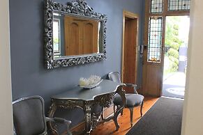 The Halfway House Hotel