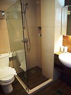 RoomZ Hotel