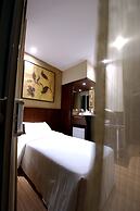 RoomZ Hotel
