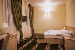 Hotel Starosadskiy