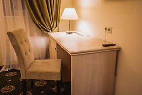 Hotel Starosadskiy