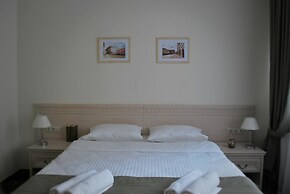 Hotel Starosadskiy