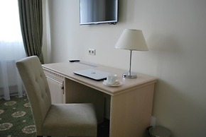 Hotel Starosadskiy