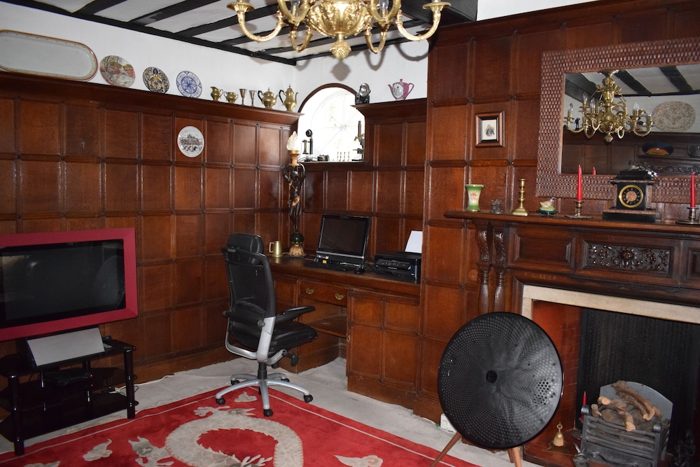 Harmondsworth Hall Guest House Heathrow
