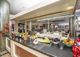 Carmen Suite Hotel