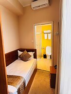 Hotel Nine