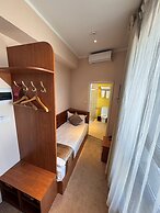 Hotel Nine