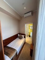 Hotel Nine