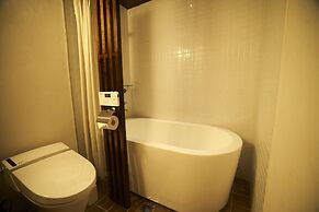 HOTEL Clam Chowder