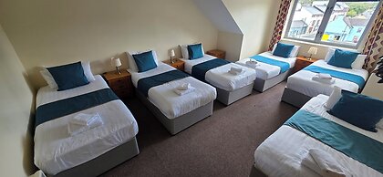 The Courtyard Apartments