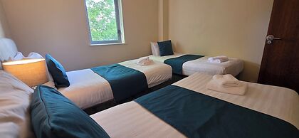 The Courtyard Apartments