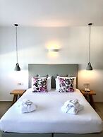 Aperanto Suites