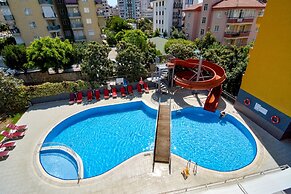 Rose Garden Apart Hotel