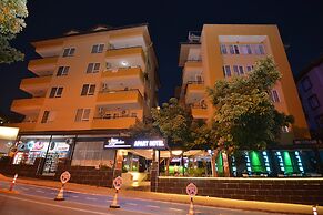 Rose Garden Apart Hotel
