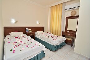 Rose Garden Apart Hotel